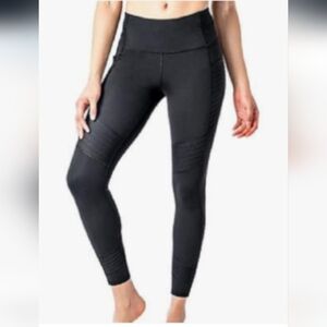 Active Life High-Waisted Black Leggings with Pockets